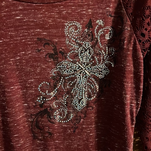 Angels & Diamonds 3/4 Sleeve Top - Picture 5 of 7